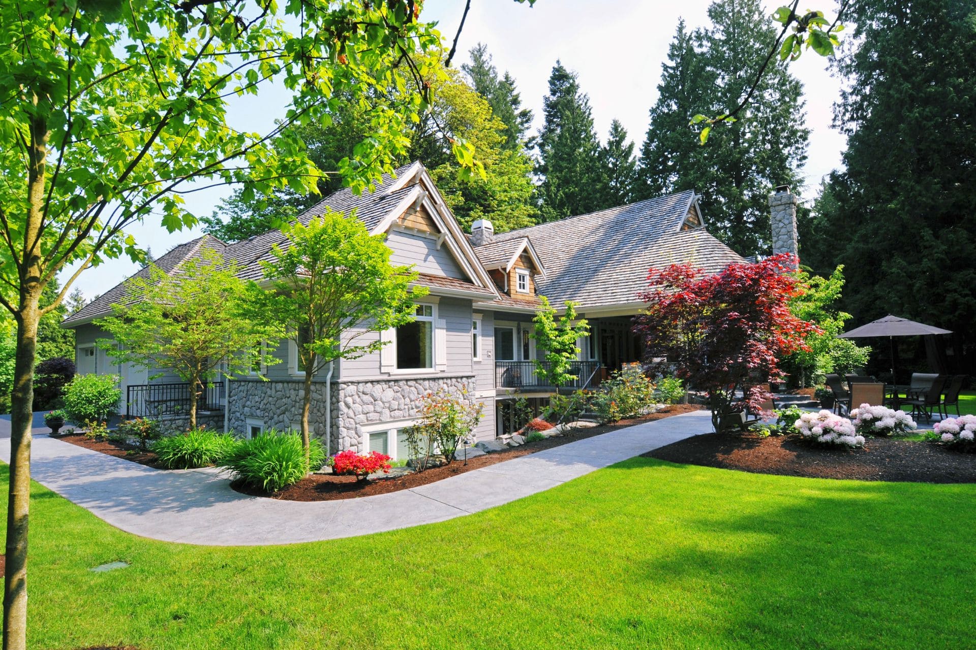 Read more about the article Choosing the Right Landscaper in Sacramento, CA: What to Look For